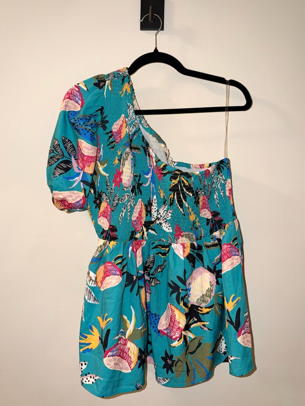 One Shoulder Top